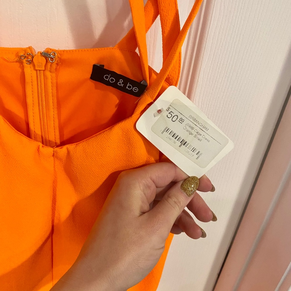 Dress - Picture 4 of 7